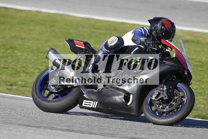 /Archiv-2025/02 28.-31.01.2025 Moto Center Thun Jerez/blau-blue/811